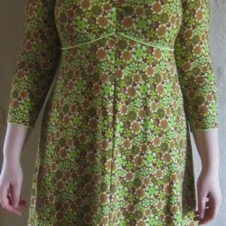 Blomster p brun rest 80 cm